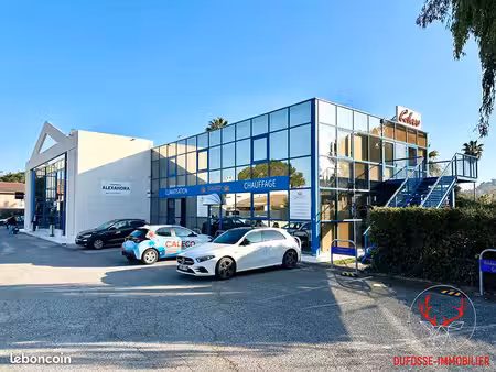 bureaux 302 m² hyeres