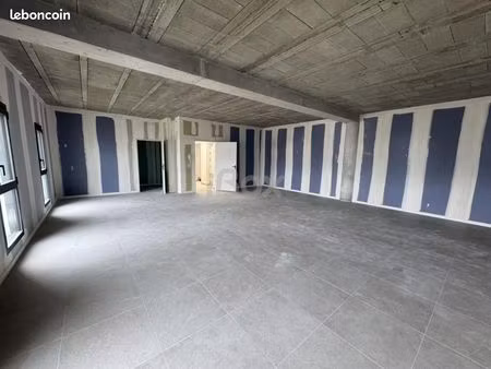 bureaux 70 m²