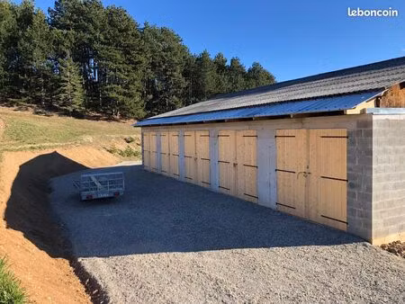 box / garage