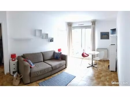 studio meublé - centre ville