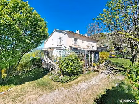 maison 5 pièces 150 m²