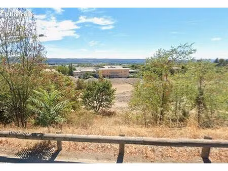 terrain 383 m² manosque