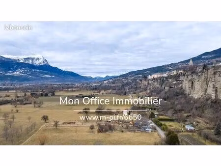 terrain 1 353 m² embrun