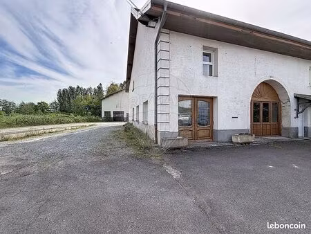 local commercial 83 m²