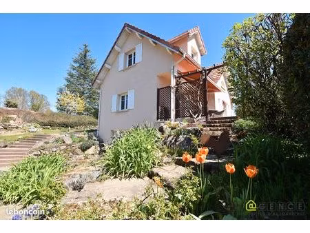 maison 6 pièces 111 m²