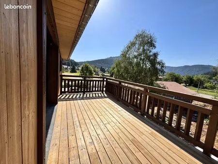 triplex 4 pièces 104 m²