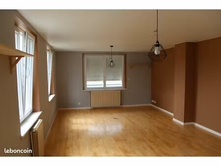 logement f4   jardin et garage à louer