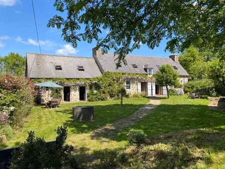 vente maison à pommerit-le-vicomte (22200) : à vendre / 230m² pommerit-le-vicomte