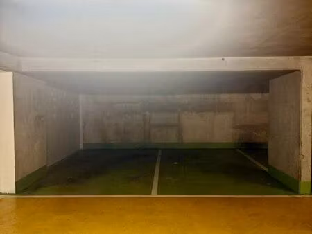 location parking châtillon métro
