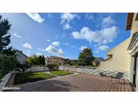 maison 6 pièces – 4 chambres – terrasse 70 m² – petit clamart