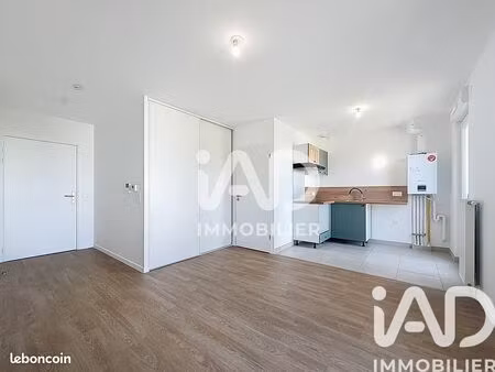 studio 1 pièce 26 m²