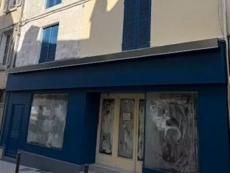 local commercial 100 m2 centre de tonnerre