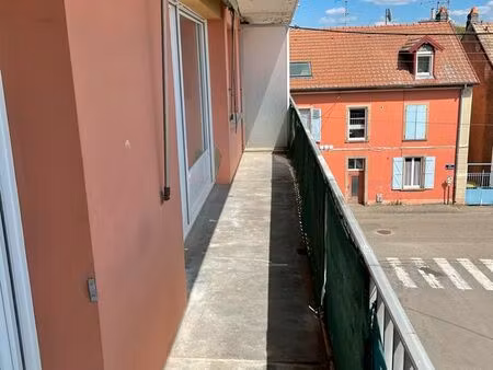 à vendre – t2 lumineux avec grand balcon à belfort (sans frais d’agence)