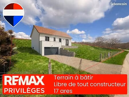 terrain 1 700 m² boron