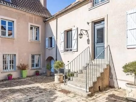 maison de charme rénovée en centre ville – 220 m² sur 592 m² de terrain