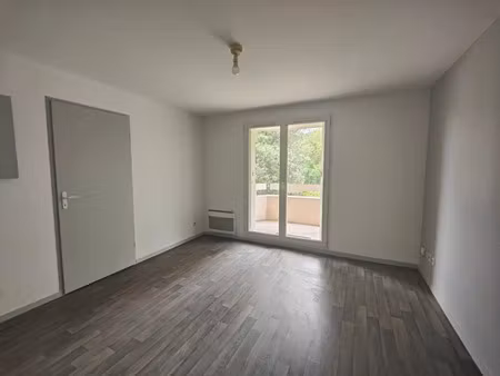 location appartement 2 pièces 33 m² à launaguet (31140)  640 €