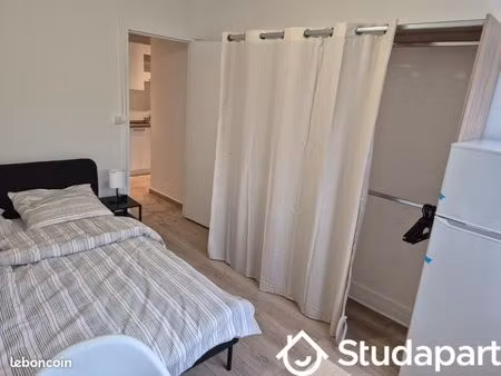 chambre 1 pièce 11 m²