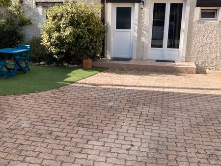 petite maison meublée