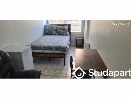 chambre 1 pièce 10 m²