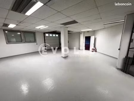 local d'activité 260 m²