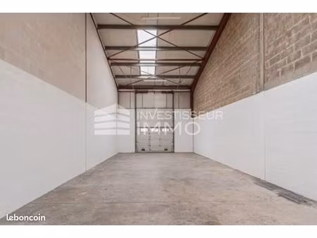 local d'activité 176 m²