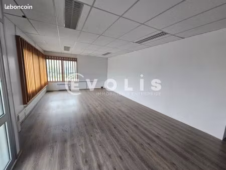 local bureaux 160 m²
