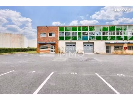 local d'activité 351 m²
