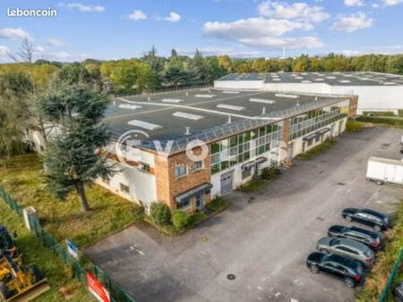local d'activité 352 m²
