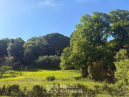terrain constructible d'exception avec réseaux existants dans quartier recherché