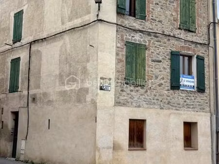 immeuble lumineux – 4 appartements t2 – vinça – 150 m²