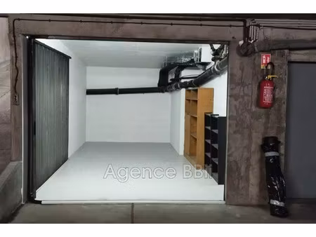 vente garage 17 m² paris 14 (75014)