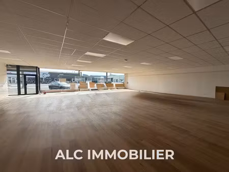 local commercial de 343.49 m2