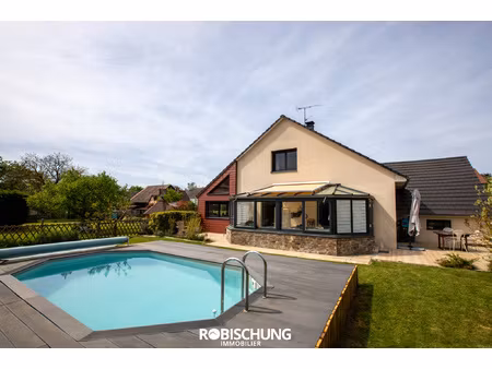 ballersdorf : très belle maison avec piscine