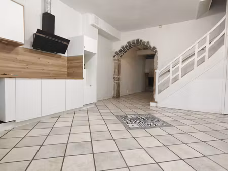 maison de vigneron d'exception avec piscine intérieur et pot