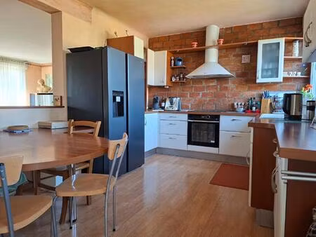 très belle maison dans quartier recherché