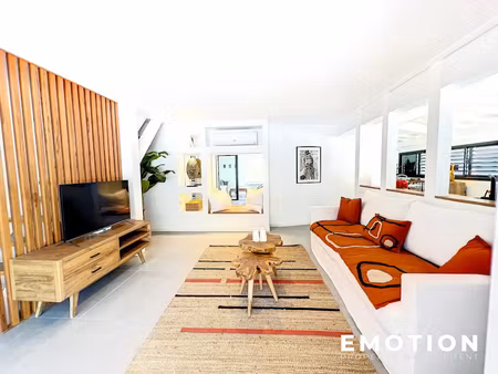 location meublée appartement 3 pièces 115 m² à saint-martin (97150)  2 780 €