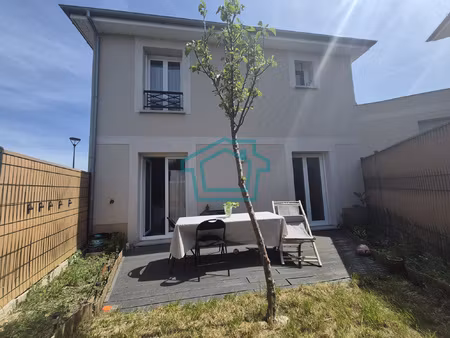 en exclusivité maison 4 pièces de 81m2  terrain 156m2 secteu