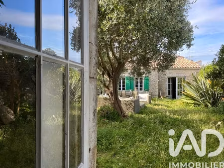 vente maison de village 9 pièces