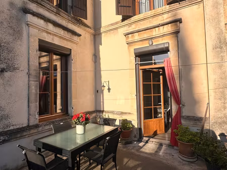 maison de village avec terrasse et garage