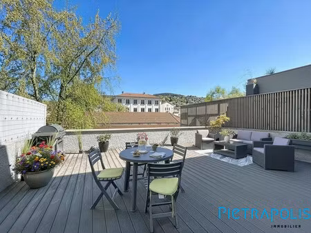 maison de ville 100 m2 -3 à 4 chambres - terrasse - garage - ta