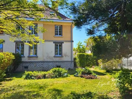 maison 5 chambres  proche école et commodités