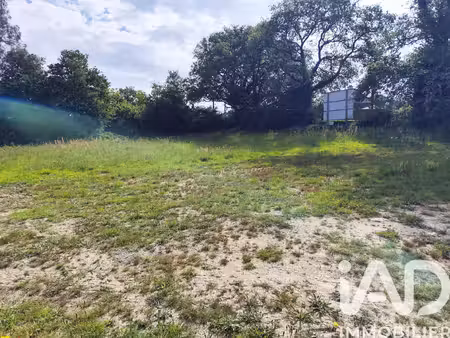 vente terrain à bâtir 715 m²