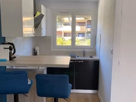 location appartement 1 pièce 30 m² à carry-le-rouet (13620)  750 €