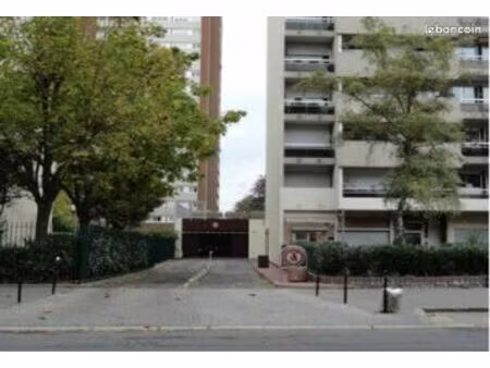 vente place parking clichy 92