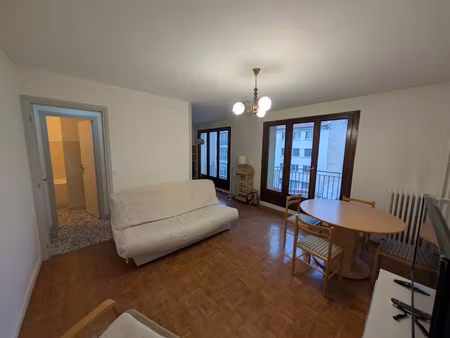 location meublée appartement 2 pièces 43.51 m² à bourg-la-reine (92340)  1 250 €