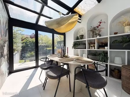 maison coup de coeur . 6 pièces . 4 chambres . 118 m2
