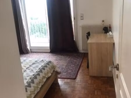 chambre 1 pièce 14 m²