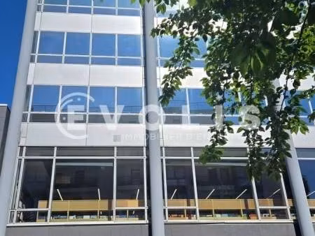 bureaux 2 467 m²