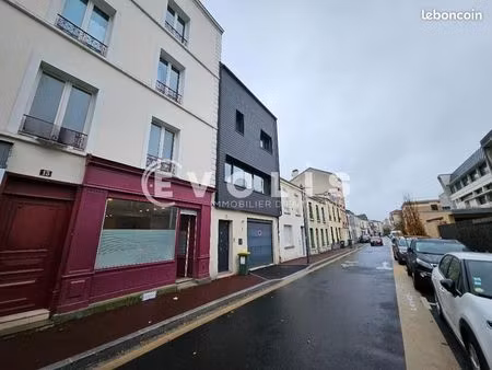 bureaux 90 m²