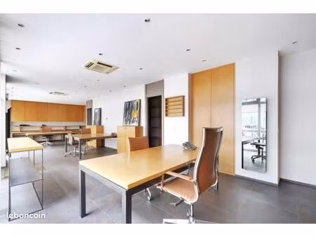 local commercial 24 m²